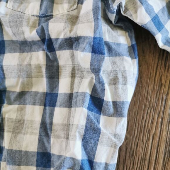 3/$15 Oshkosh B'gosh plaid shirt 3-6 m - Picture 3 of 3